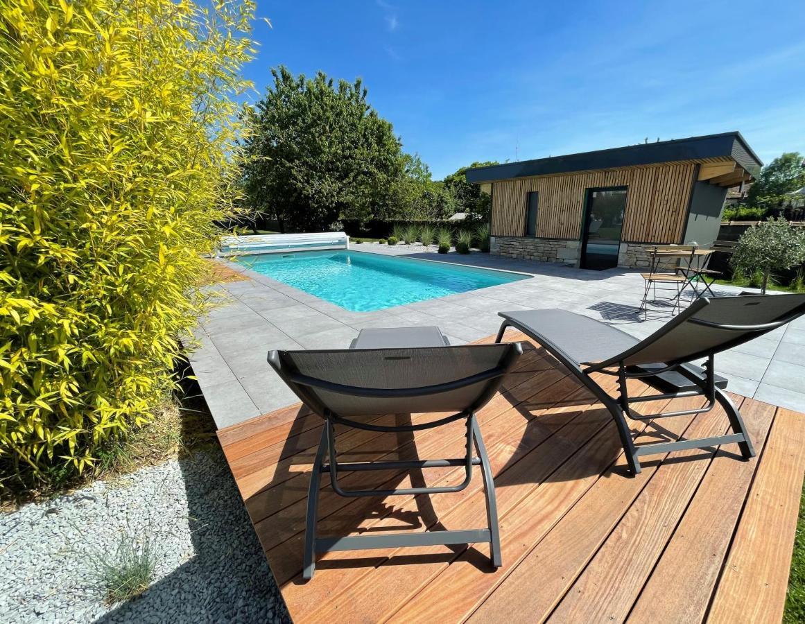Appart-Hotel N 4 Calme Avec Terrasse, Wi-Fi Haut Debit, Petit-Dejeuner, Room-Service Et Parking Prive Chouzelot Exterior foto